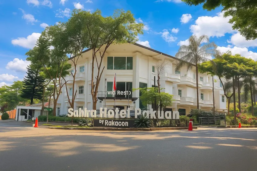 Sahira Hotel Pakuan - Image 1