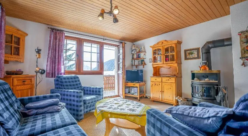 Vieux Valais Heidi - Image 1