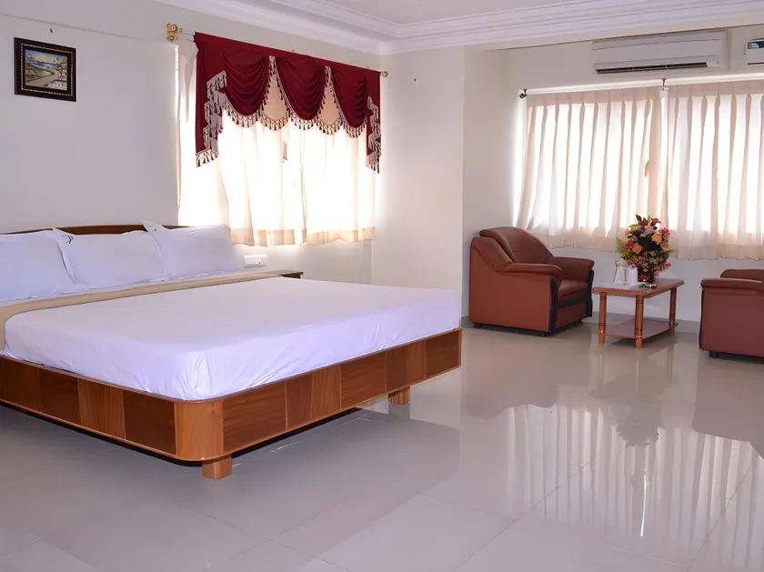 Hotel Susee Park - Image 1