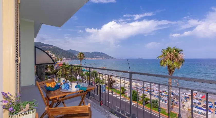 Laigueglia Beach, Seafront Sea-View Balcony - Happy Rentals - Image 1