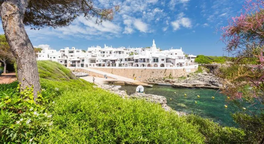 Voramar Waterfront - Image 1
