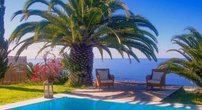 Historic 1000 m2 Estate , Heated Pool , Sea View - Image 1