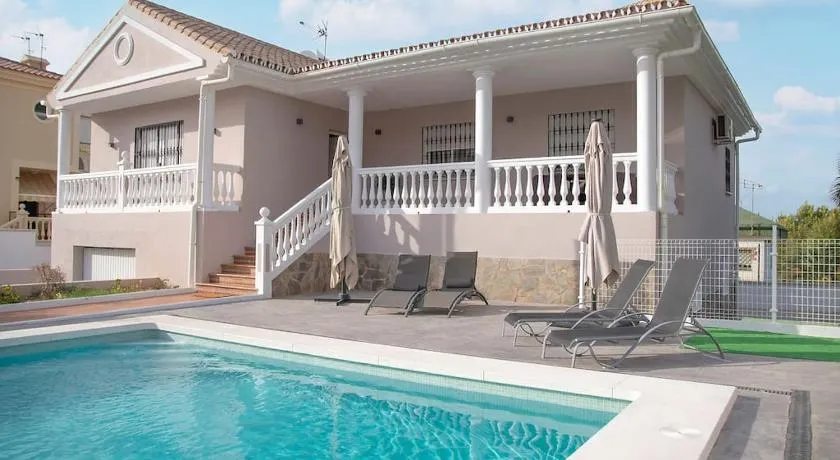 Villa el Olivo - Image 1