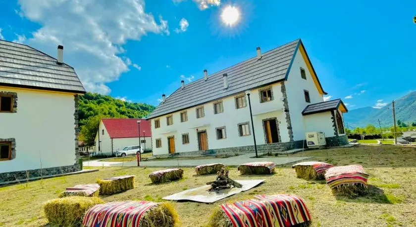 Mik Hotel Vermoshi - Image 1
