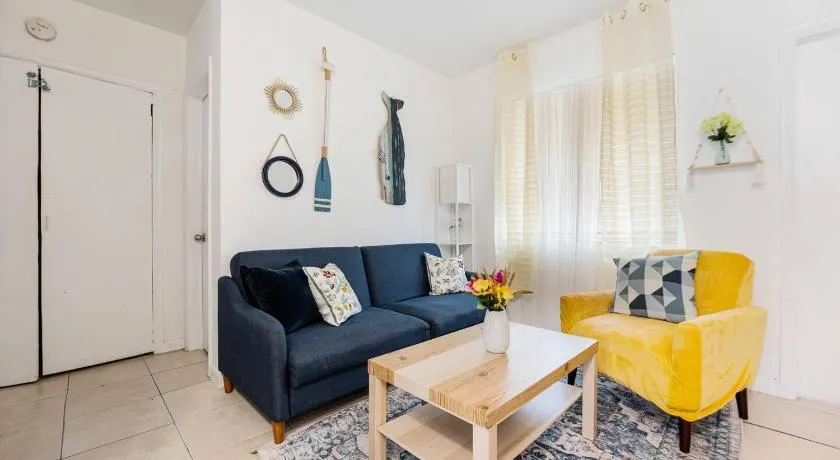 Bright and Airy Miami 1BR Apt Near Brickell - Image 1