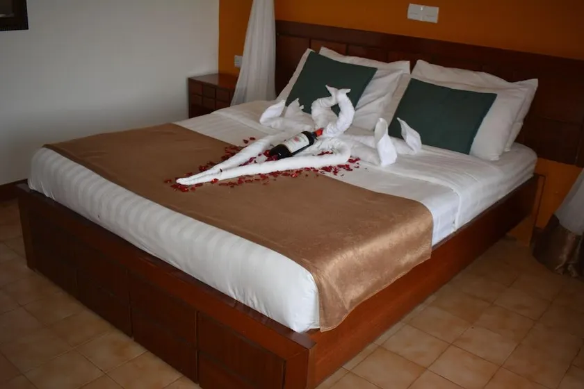 Le Savanna Country Lodge and Hotel - Image 1