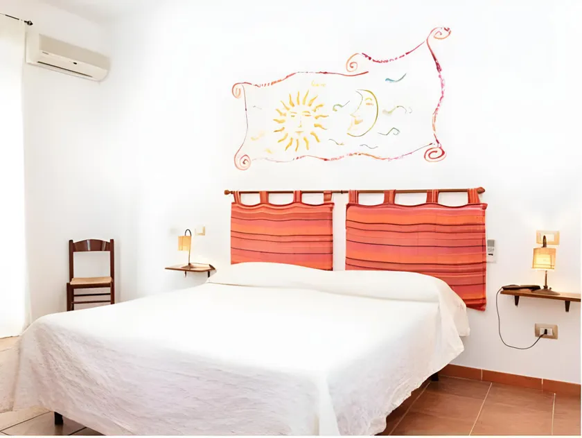 La Mezzanella Guesthouse - Image 1