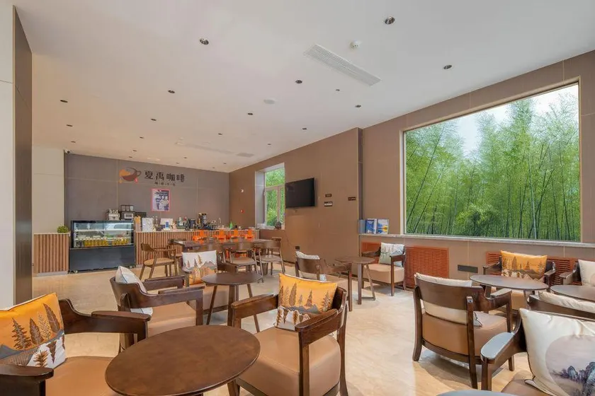 Qingdao Shiguang Hotel (May Fourth Square Ningxia Road Subway Station) - Image 1