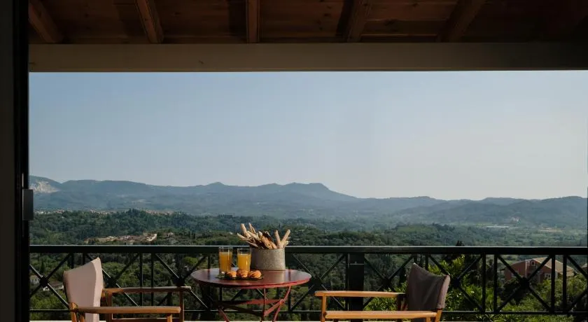 Nios House Panoramic Cottage - Image 1