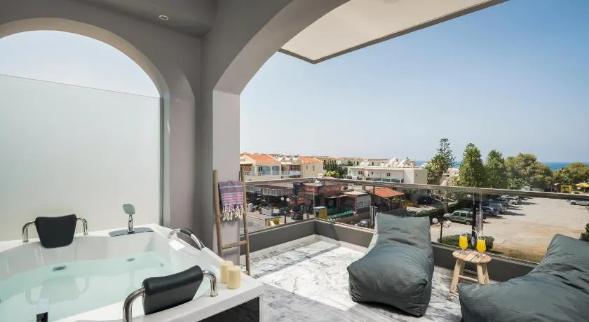 Sun Ray Luxury Apartments Adults Only - Image 1