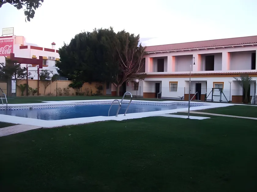 Apartamentos Las Parcelas - Image 1