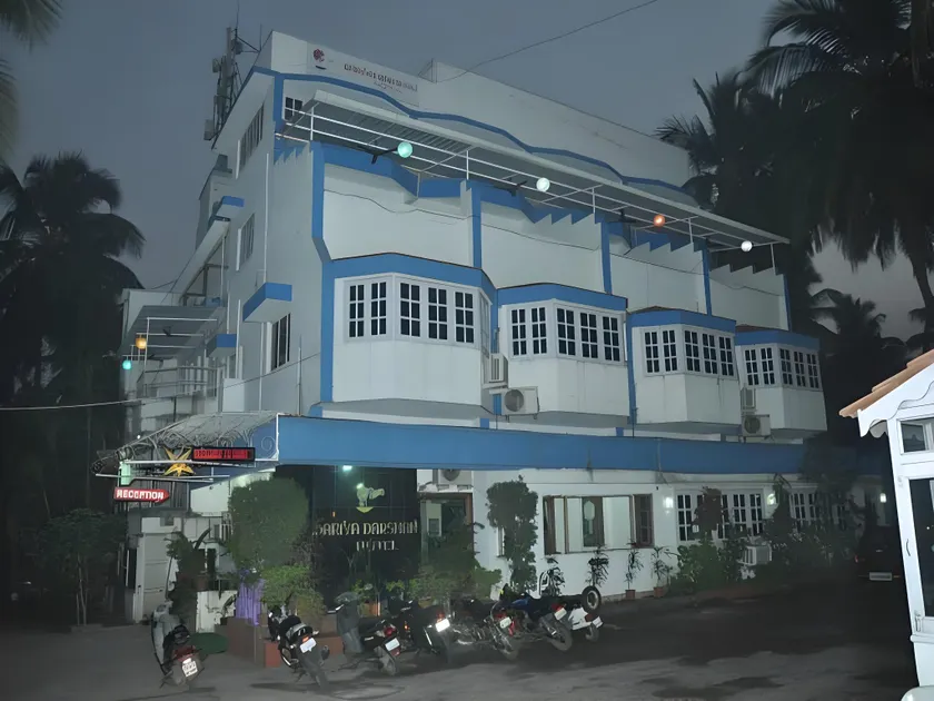 Dariya Darshan Hotel - Image 1