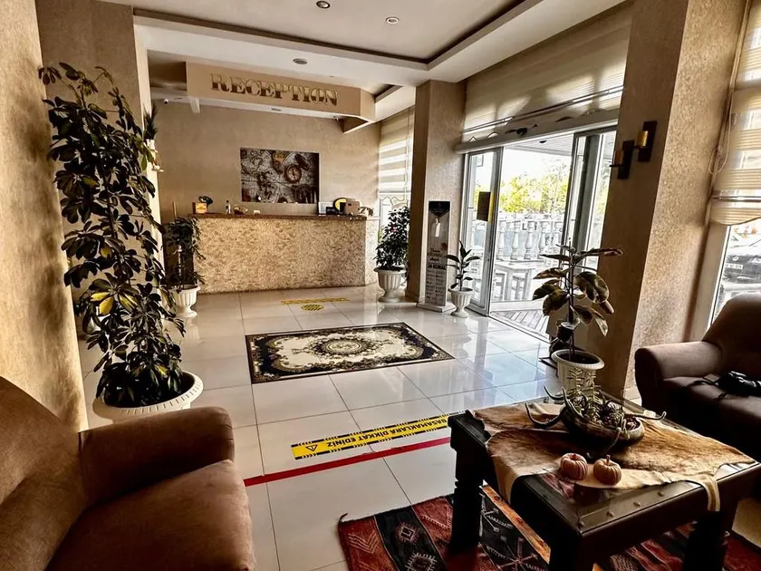 HOTEL SEVEN PARK - Image 1