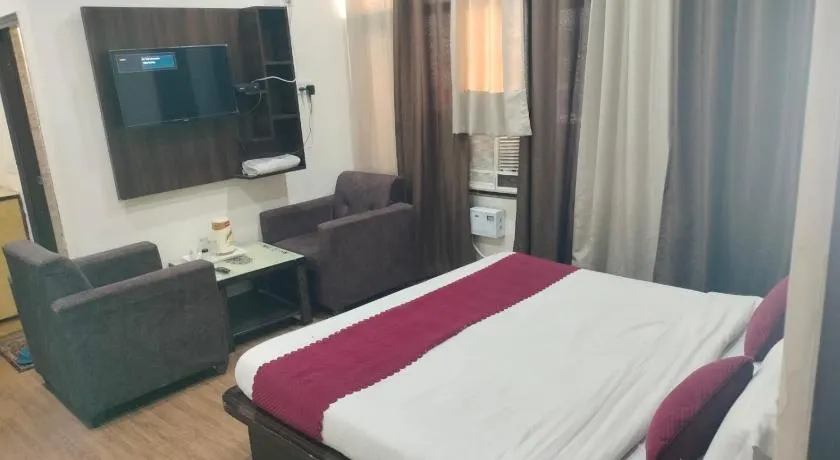 Hotel Royall Inn2 - Image 1