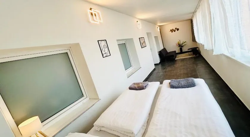 Villa Apartments with Free Parking Prague 5 - Image 1