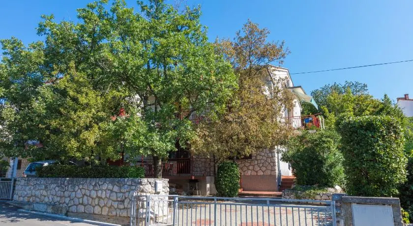 Schöne Ferienwohnung mit Terrasse, Grill und Garten | Haustiere erlaubt - Image 1