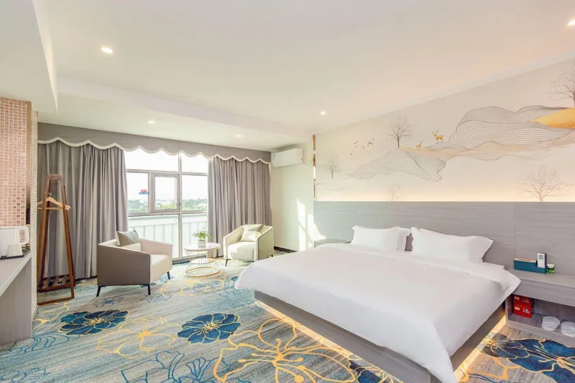 Ruihua Hotel (Dongguan Gaobu Avenue Branch) - Image 1