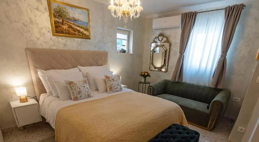 Villa Arba - authentic Mediterranean villa with jacuzzi - Image 1