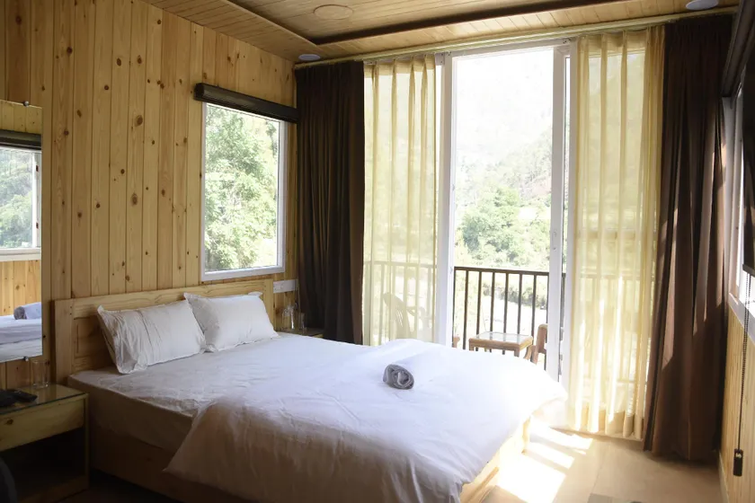 Hotel Dev Darshan - Image 1