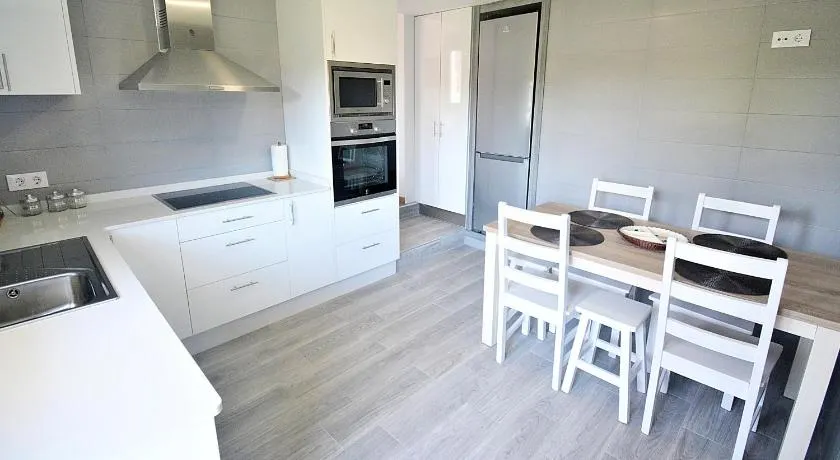 GALIHOST - Casa Los Manolos en Vilanova de Arousa - Image 1