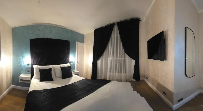 City center Luxury apartment - Image 1