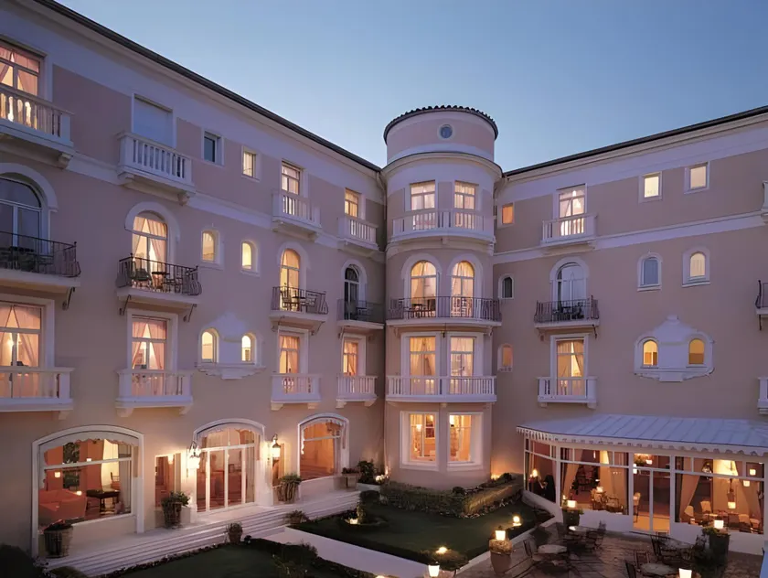 La Réserve de Beaulieu Hôtel & Spa - Image 1