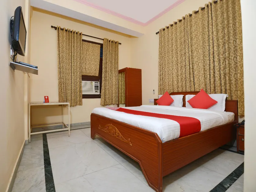 Flagship Hotel Rampur Haveli - Image 1
