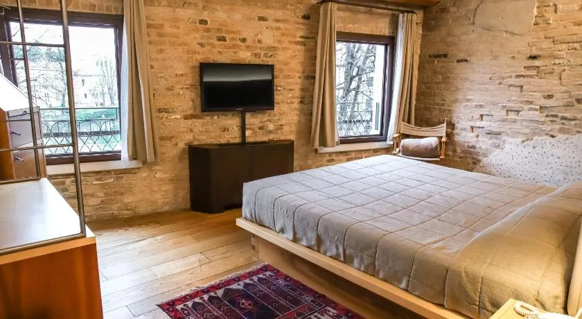 Locanda Ponte Dante - Image 1