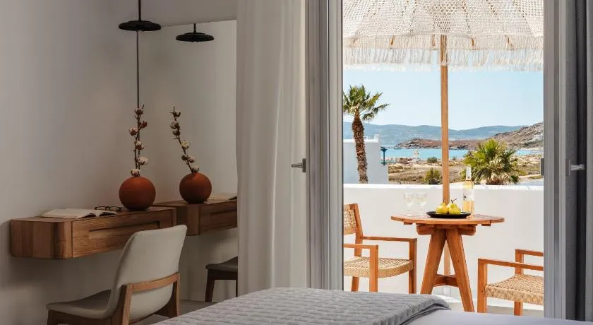 Phaistos Suites - Image 1