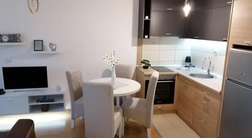 Emili Apartman - Image 1