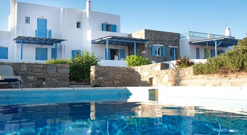 Pergola Paros Cycladic House by the Sea+Pool - Image 1