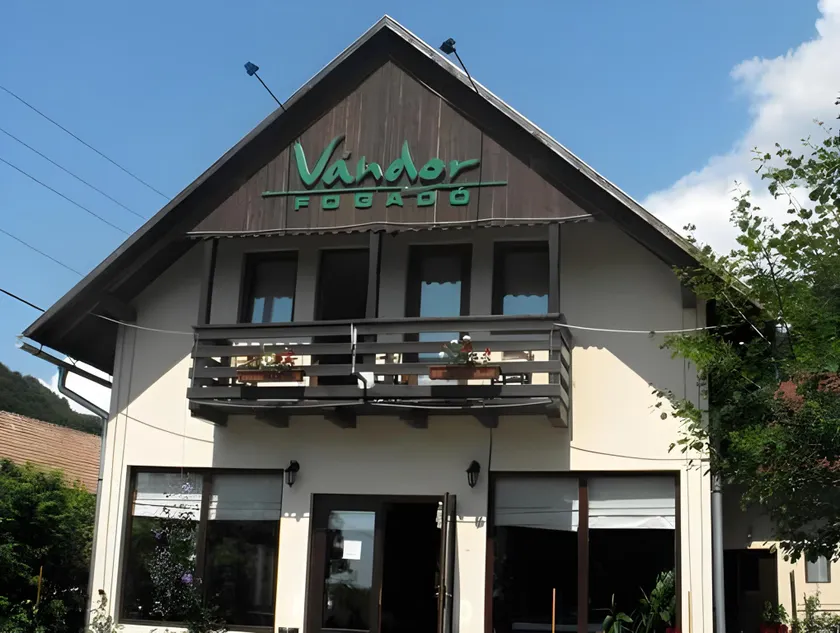 Pensiunea Restaurant Vándor - Image 1