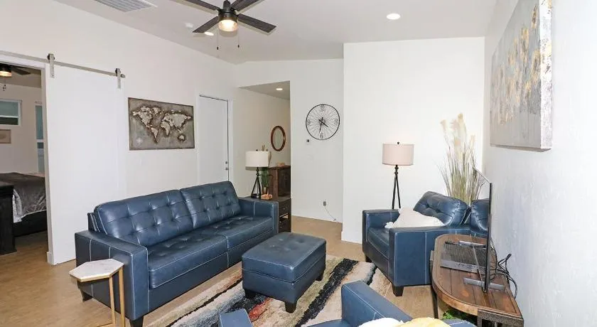 Tranquil Modern Haven home - Image 1