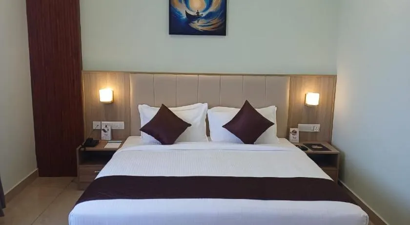 Hotel Maas Residency - Image 1