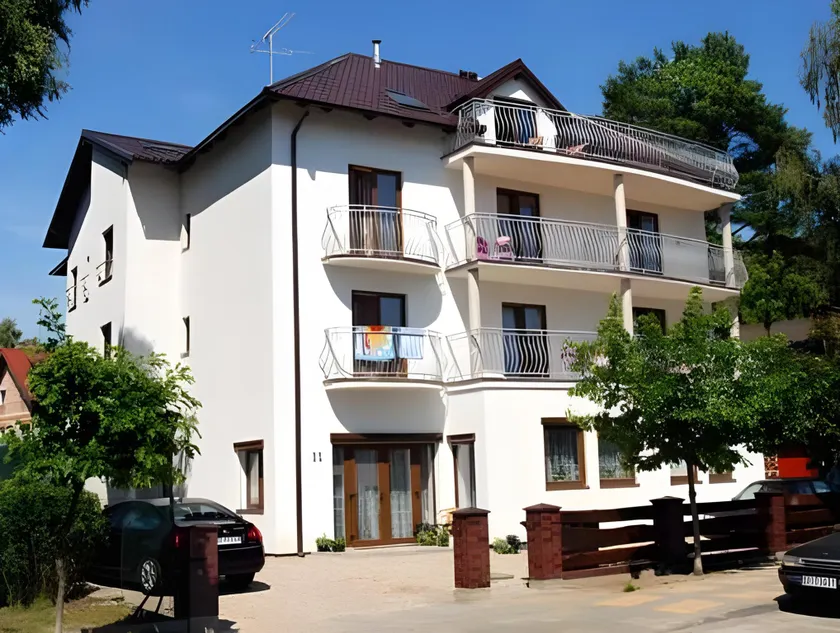 ReveliQa - pokoje gościnne i apartamenty - Image 1