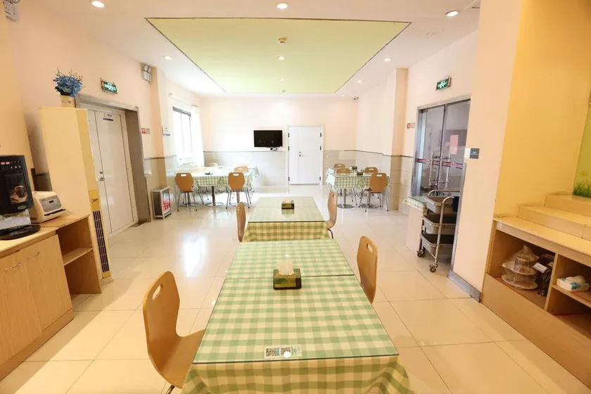 Grace Inn Qingdao Middle Chongqing Road Airport Branch - Image 1