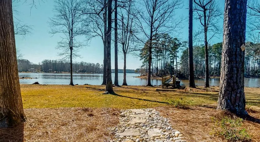 Large Waterfront Lake Murray Home w/ Dock - Image 1