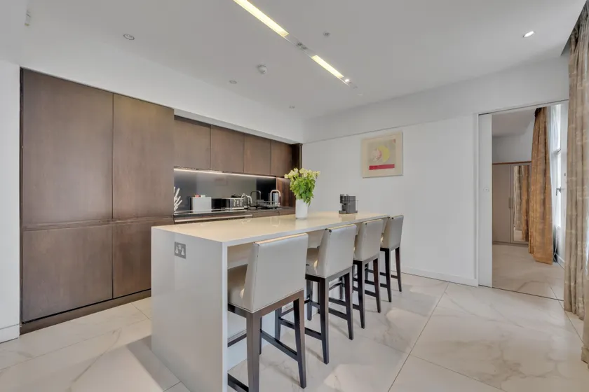 Deluxe 2B Apartment by Baker St Station - Image 1