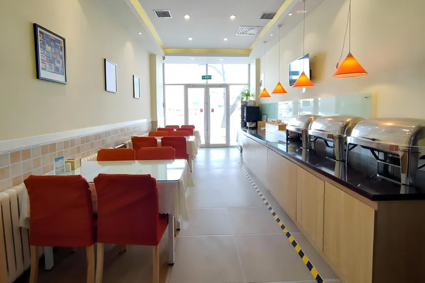 Home Inn Ulanqab Jining Railway Station Zhanqian Square - Image 1