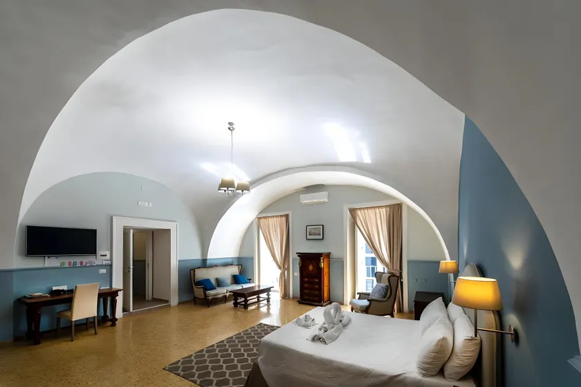 Aragonese Luxury Rooms - Image 1