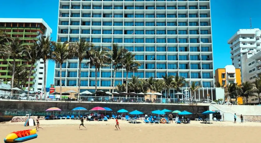 Viaggio Resort Mazatlán - Image 1