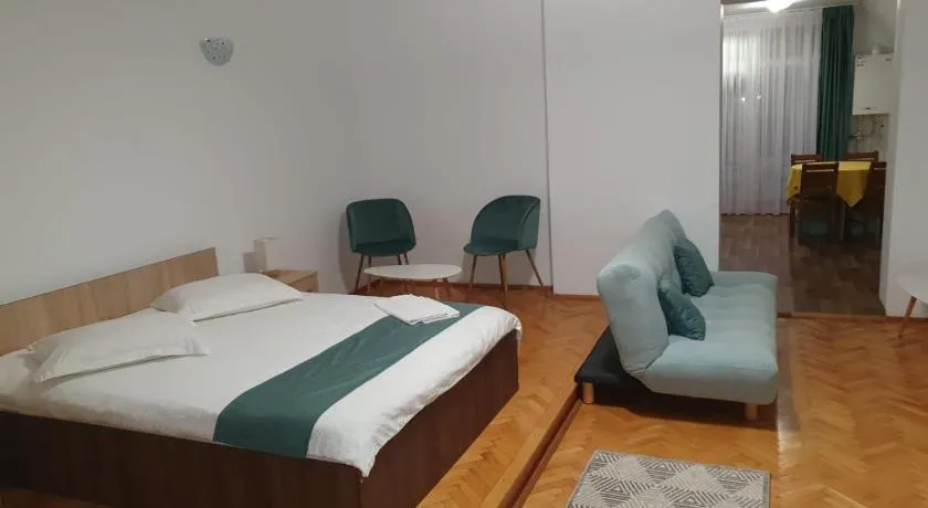 STUDIO APARTMENTS - Image 1