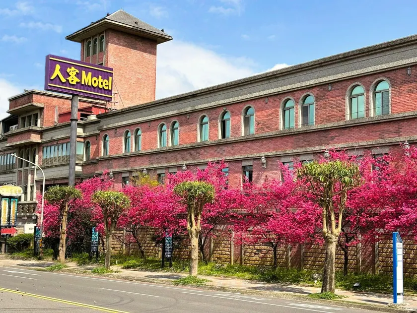 Langkei Motel - Image 1