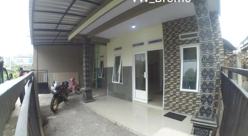 wijayanti's villa - Image 1