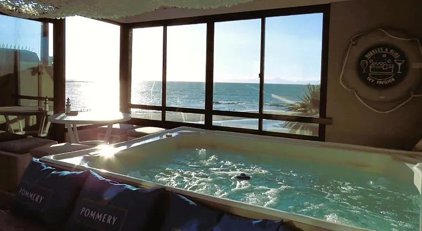 'Beach2Anchor' - Condo central en front de mer 5 chambres avec vue sur mer jacuzzi fermé - Image 1