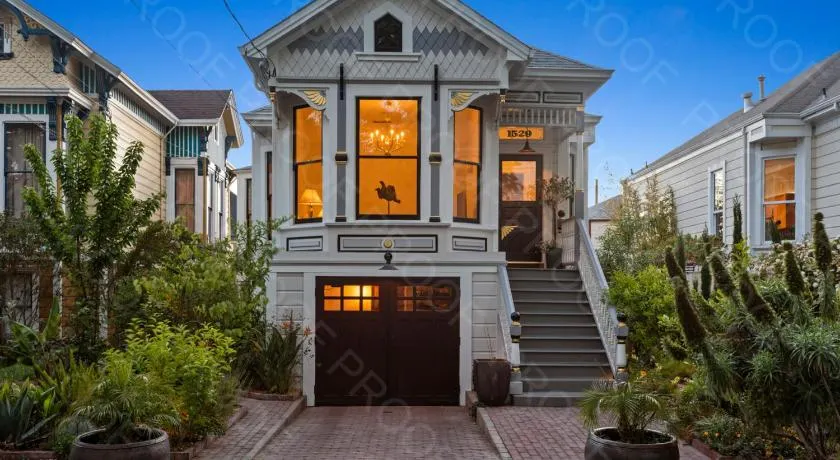 Garden Level Flat in 1885 Queen Anne Victorian Cottage in Alameda - Image 1