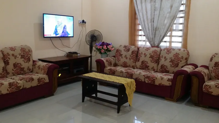 IsMa Lumut Homestay - Image 1