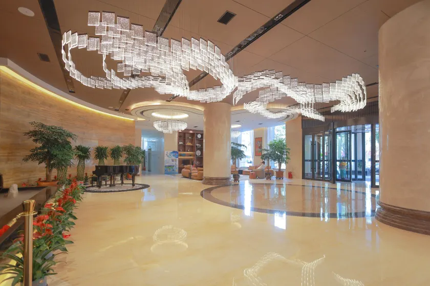 Weichen Grand Hotel - Image 1