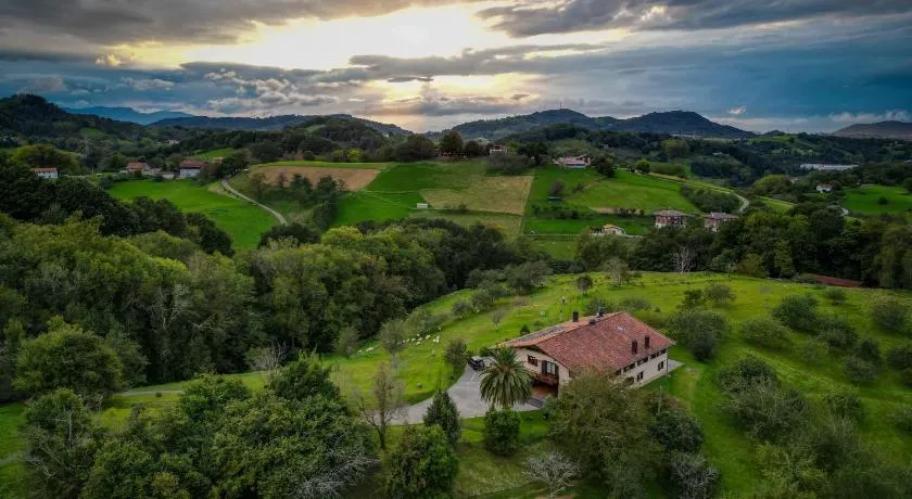 Agroturismo Erretegi Haundi - Image 1