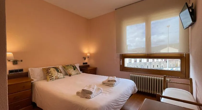 Hostal Torreblanca - Image 1